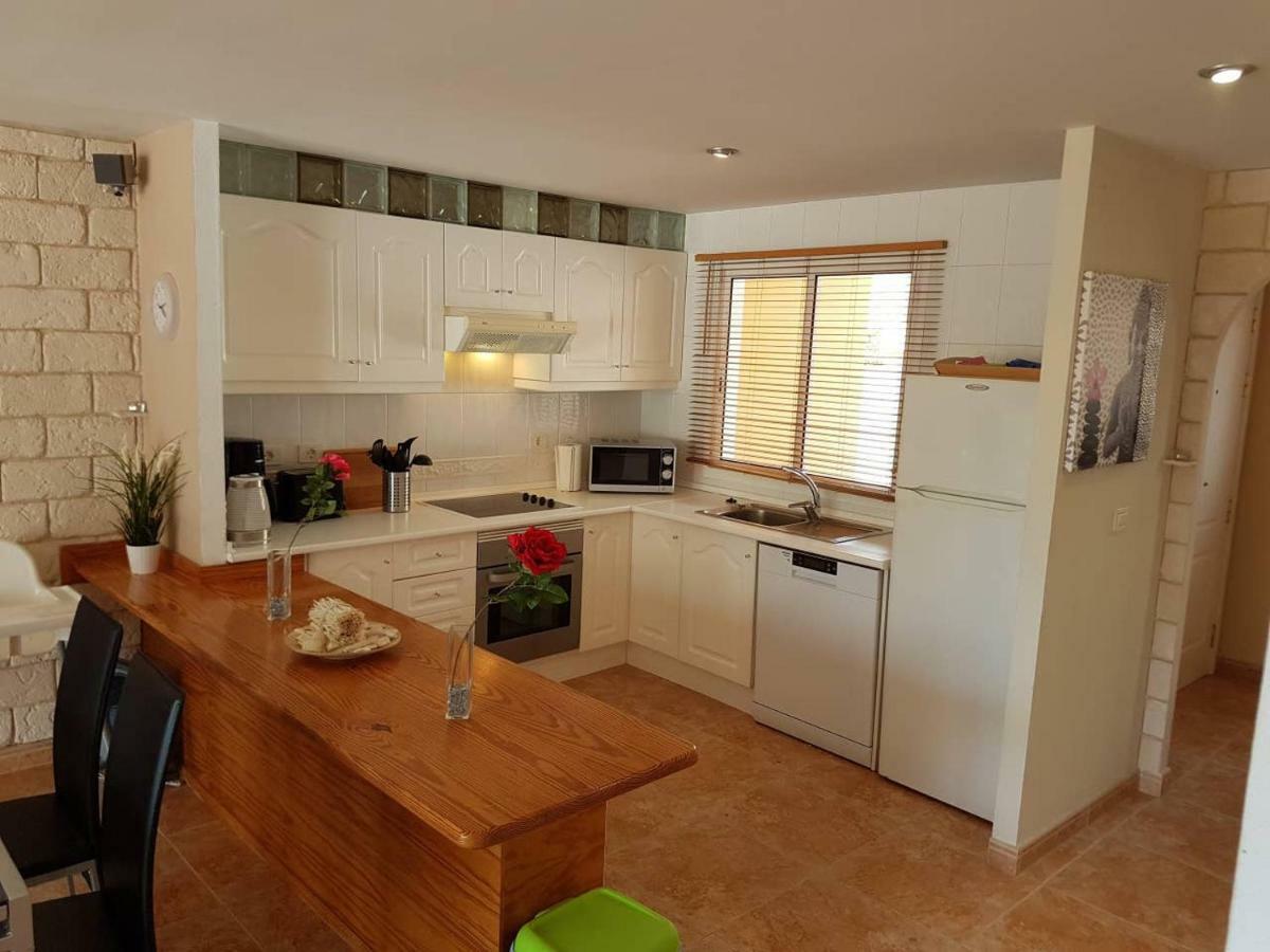 Villa Roque Del Conde With Fantastic Sea View, Terrace, Pool, Wifi, Sat-Tv, Garage Costa Adeje  Buitenkant foto